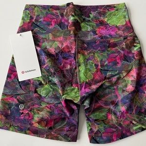🆕 Lululemon Wunder Train Short 6", Floral, Size 8, Brand New